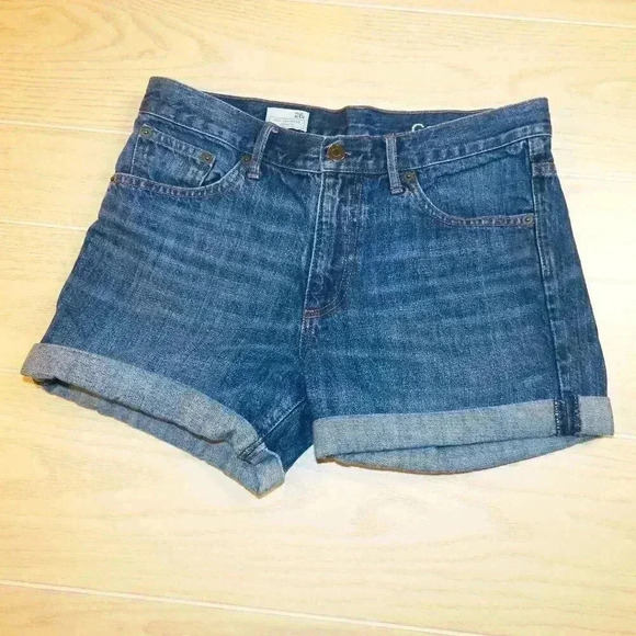 Gap 1969 sexy boyfriend denim Jean shorts Size 26 - Picture 2 of 8